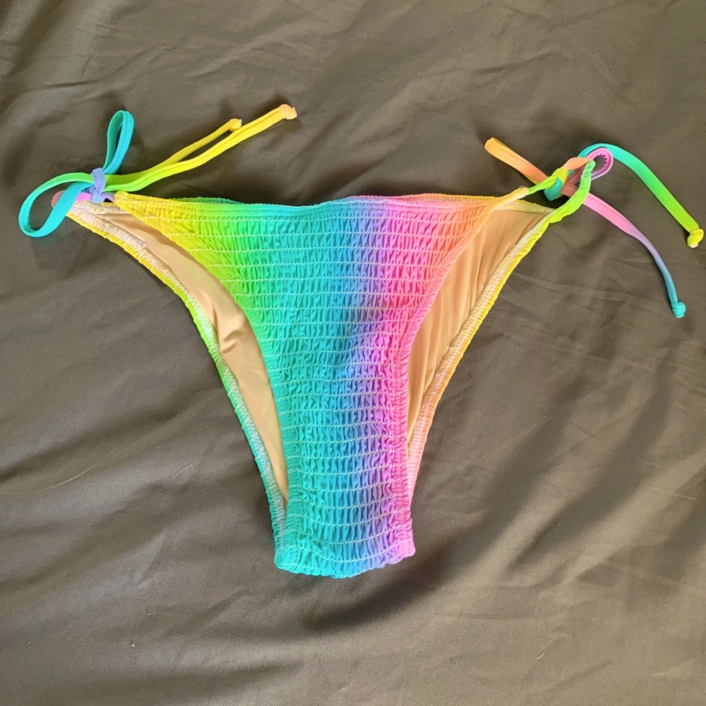 Bikini bottom